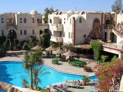 Egypt 013.jpg (561311 bytes)